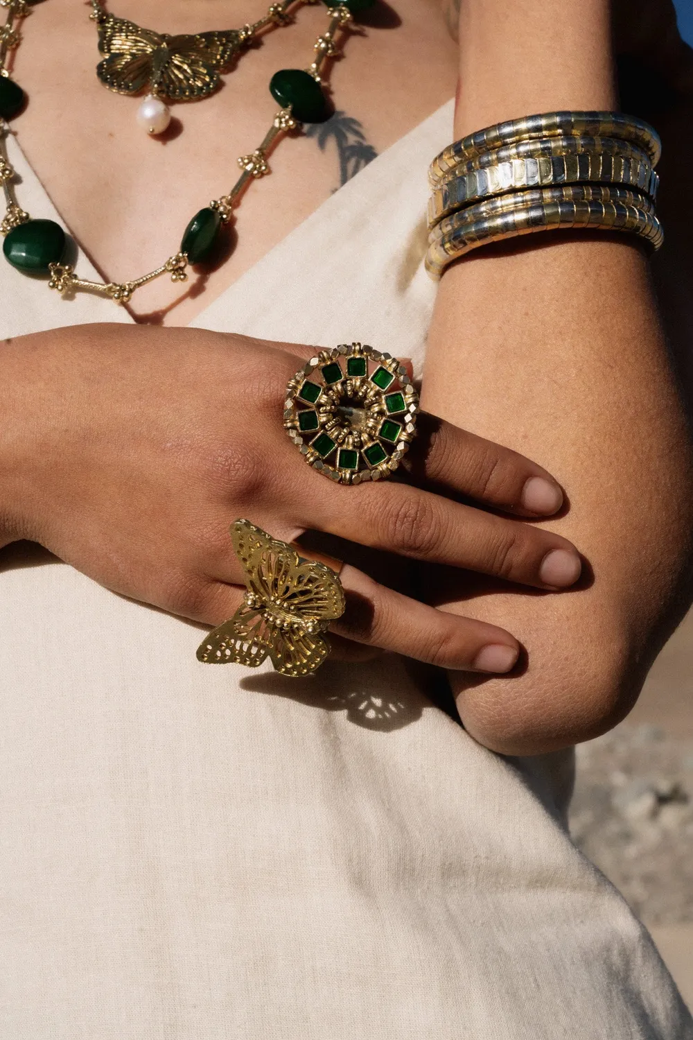 House of Tuhina Takshaka Cuff bracciale oro argento