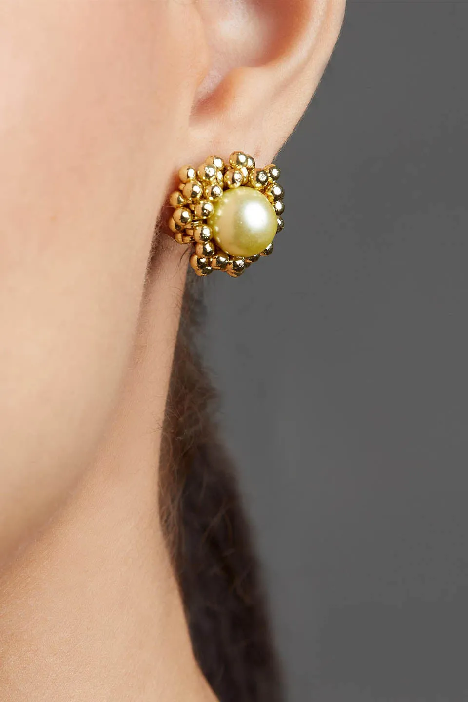House of Tuhina Sun Pearl orecchini perla oro festa