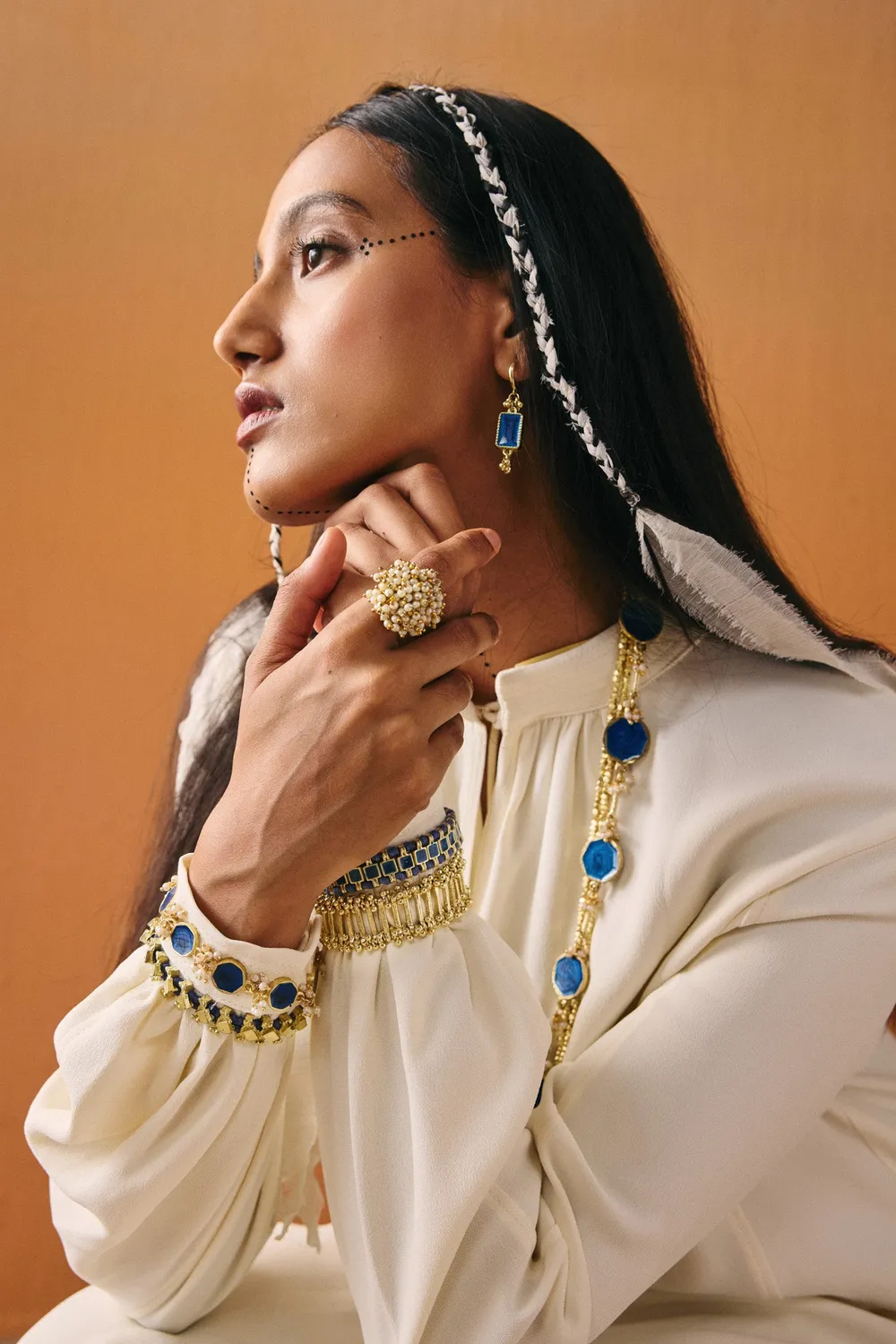 House of Tuhina Lariya bracciale smaltato rotondo