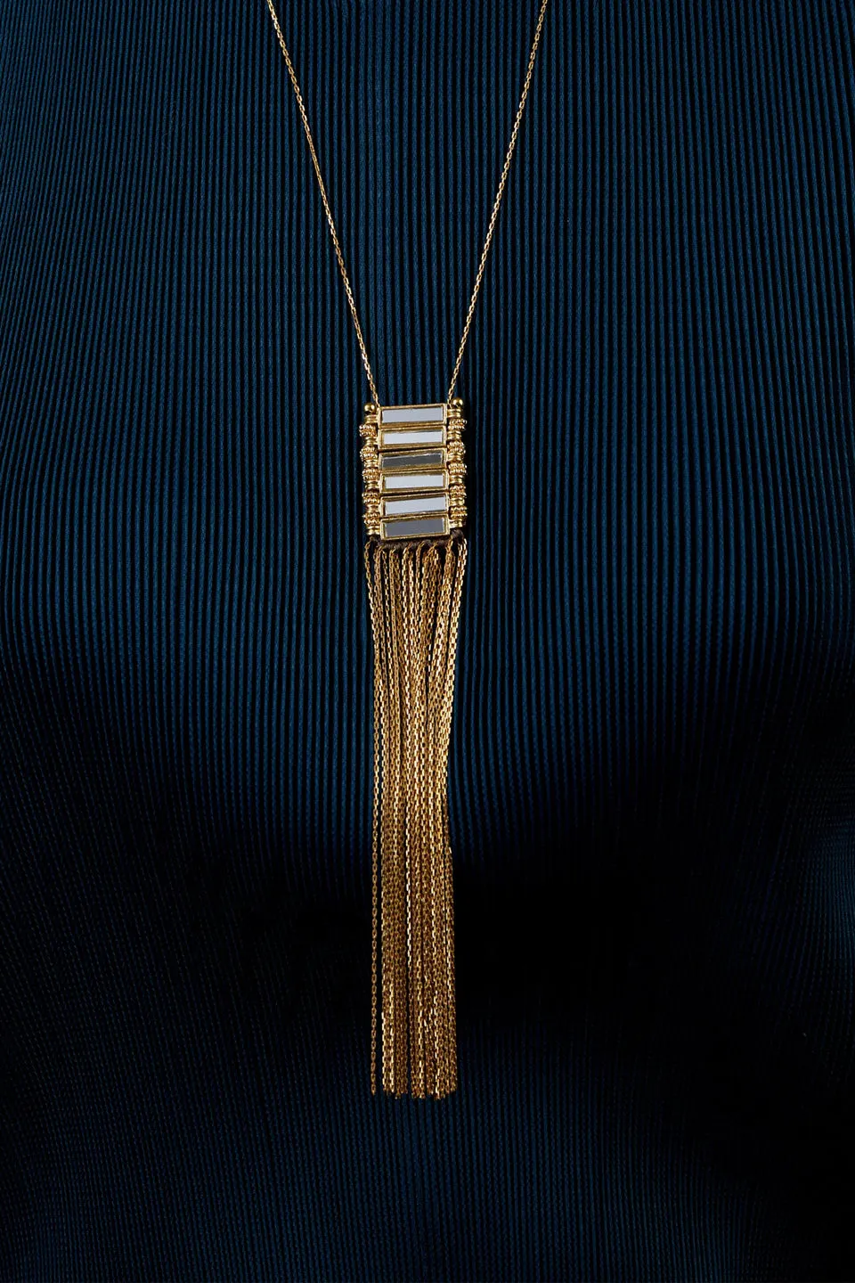 House of Tuhina Qabeela Fringes collana mirror gold feste