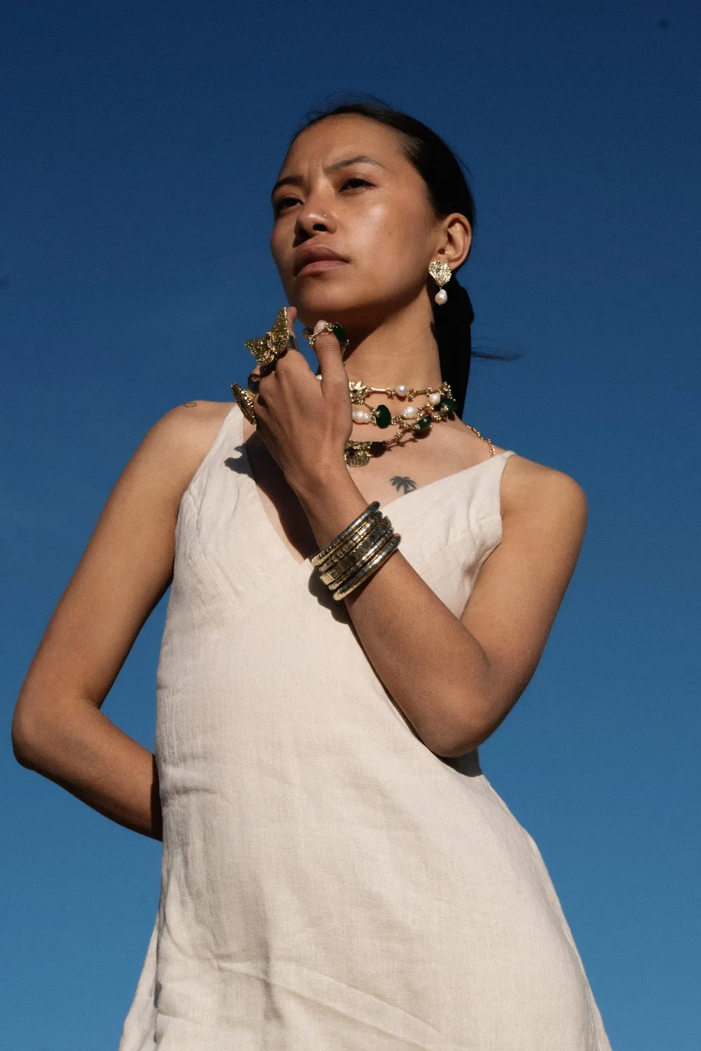 House of Tuhina Ahirani bracciale rigido oro