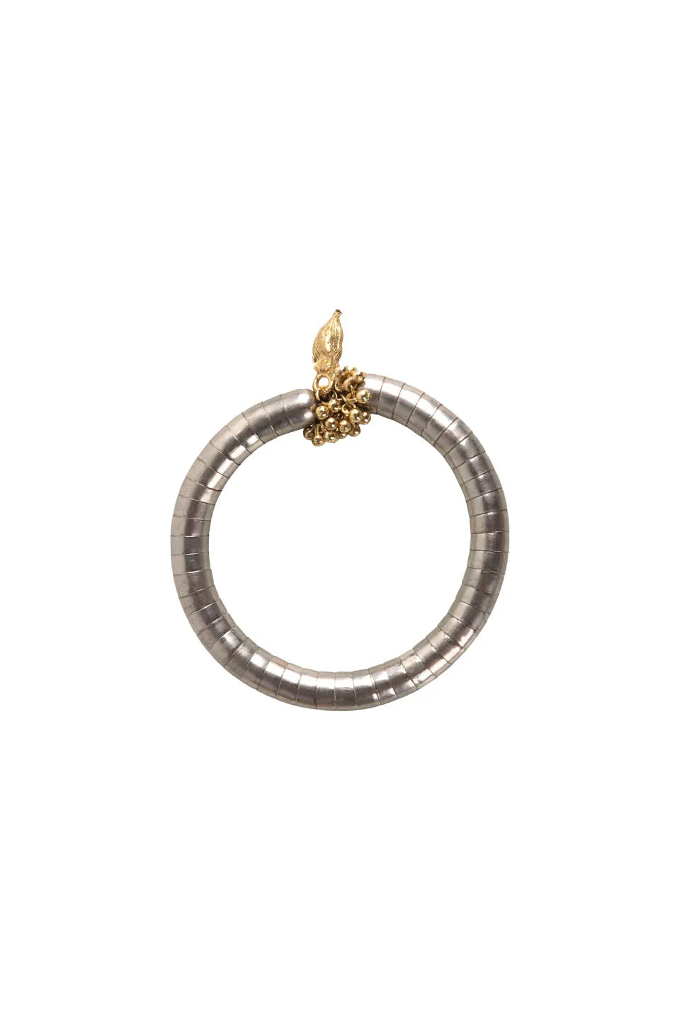 House of Tuhina Ananta bangle rigido cardamomo argento