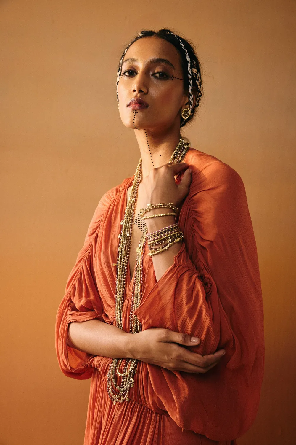 House of Tuhina Sun Gold Trajva bracciale oro