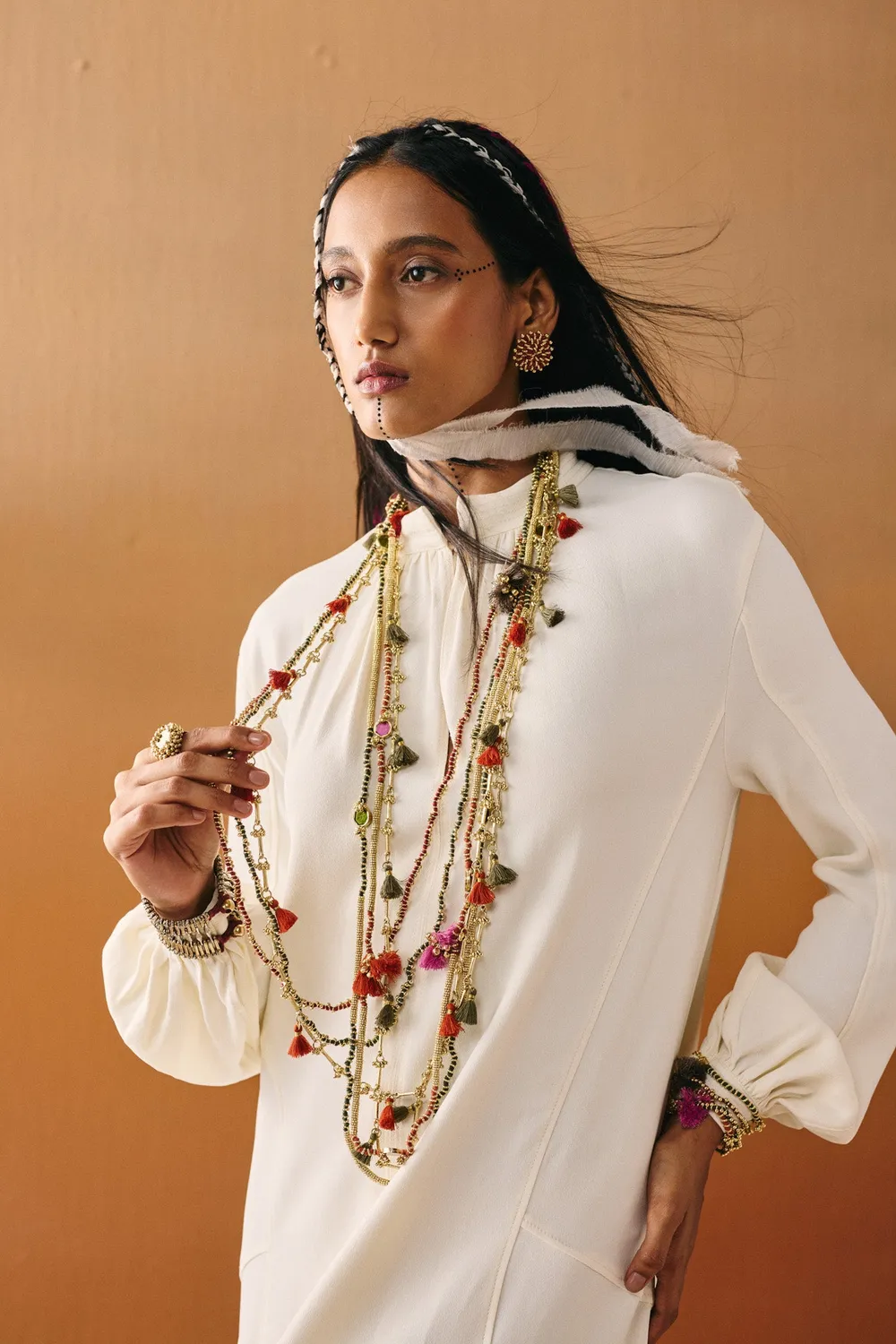 House of Tuhina Tarini collana corallo oro sole