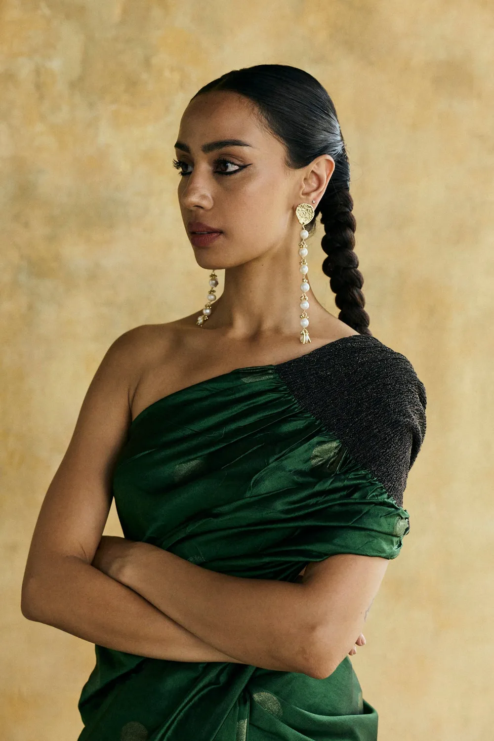 House of Tuhina Look 12 Set gioielli assortiti festa