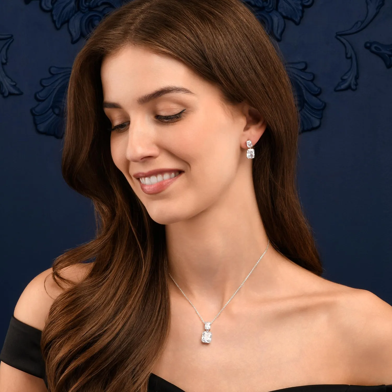 Diamond Treats orecchini pendenti bianchi argento lunghi