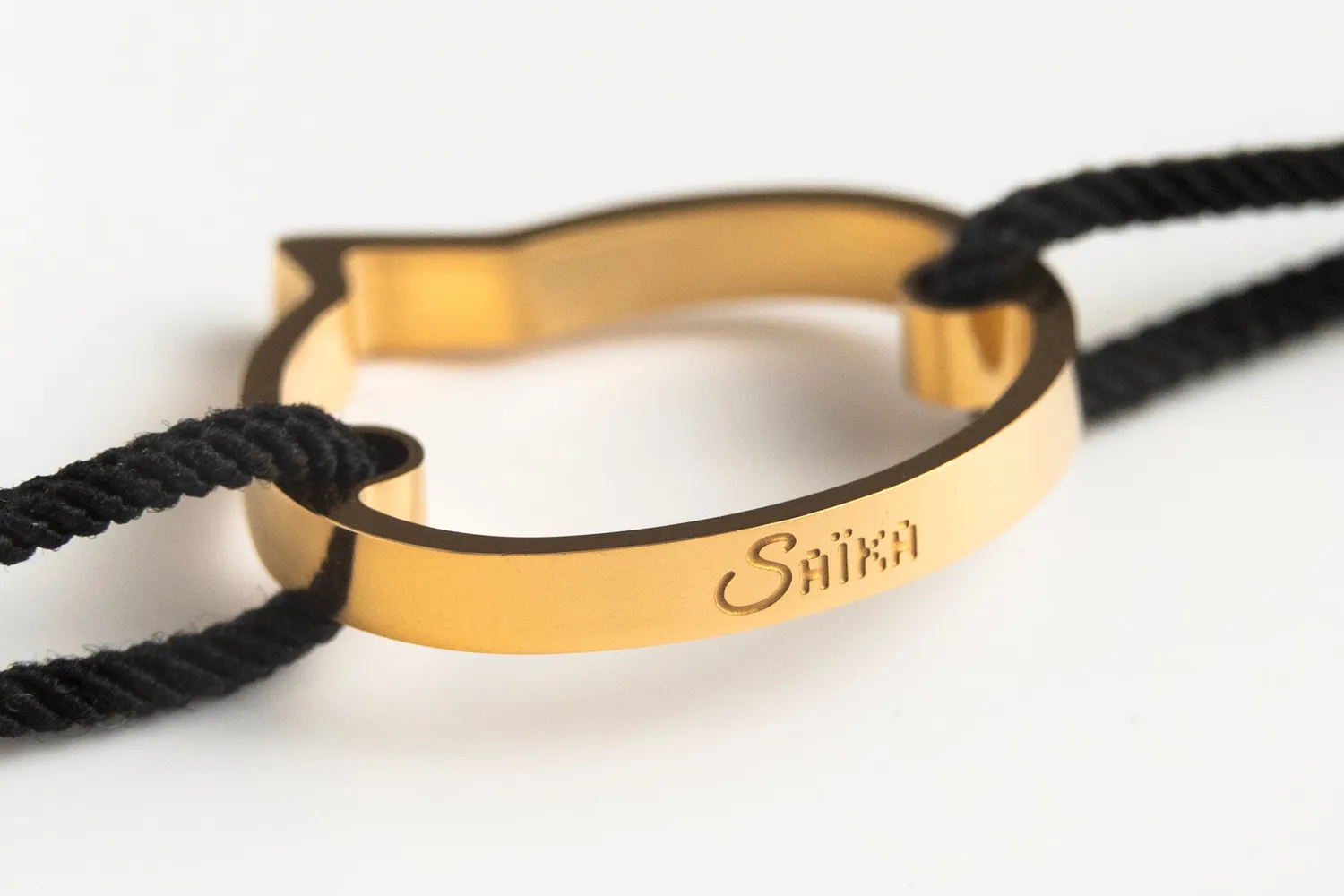 Saika Hibiki Gold bracciale nero in oro 18K