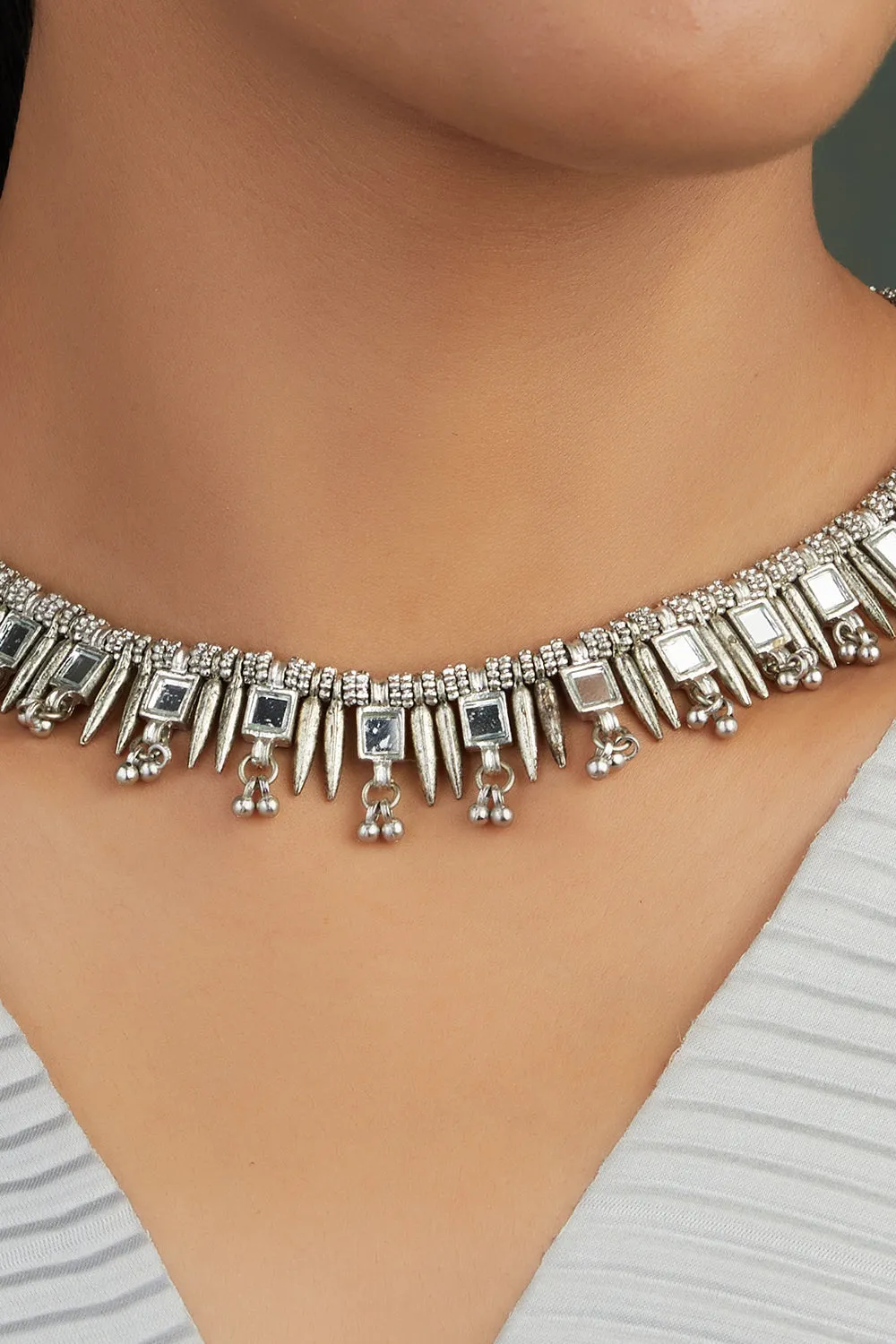 House of Tuhina Mirror Falak Spike collana oro argento