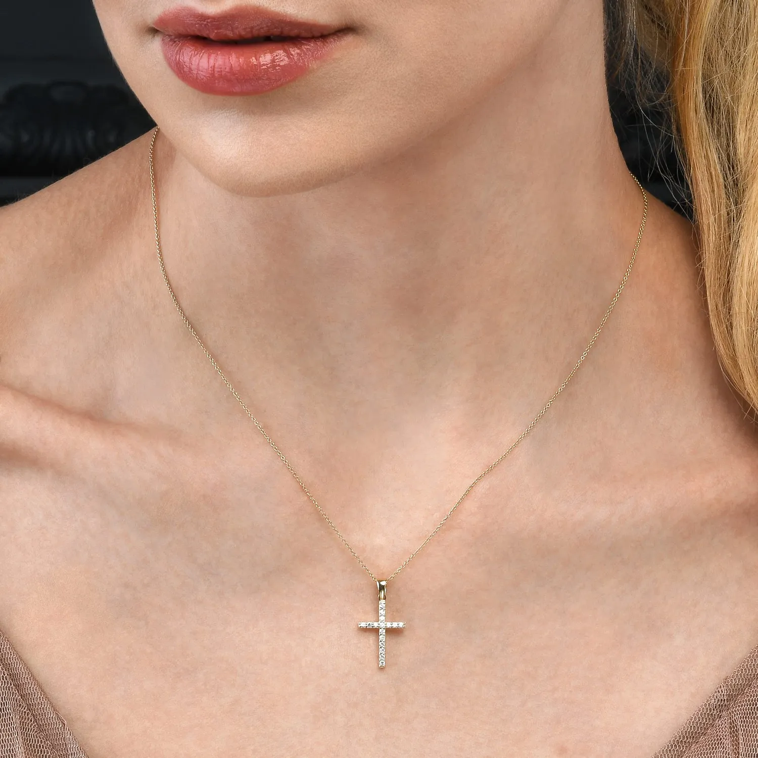 Diamond Treats Collana Croce Oro Giallo 9K Zirconia Pendente 2,3cm