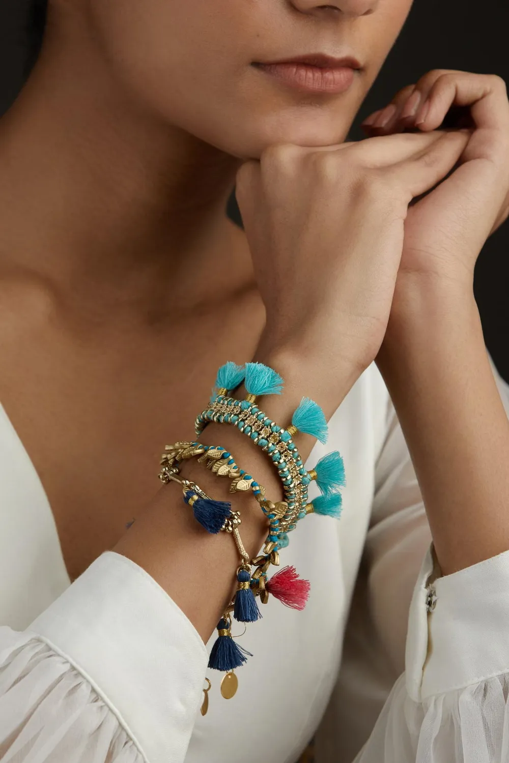 House of Tuhina Blue Falak set bracciali blu nappa