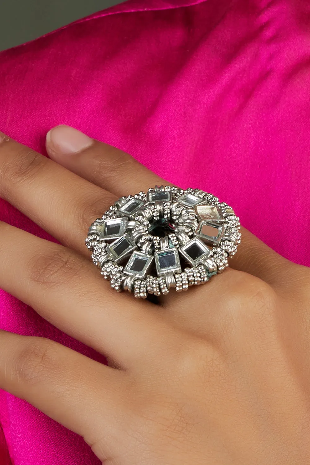 House of Tuhina Mirror Saar anello specchio oro argento