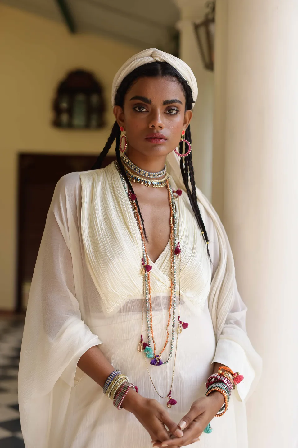 House of Tuhina Fuljhadi Magic collana lunga magenta