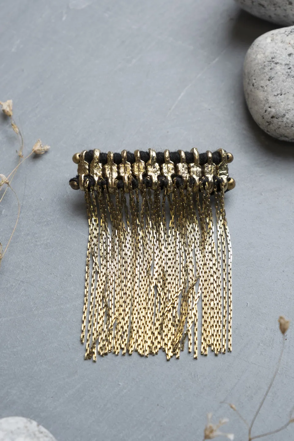 House of Tuhina Aliza Fringe Molletta Capelli Corallo Smaltata