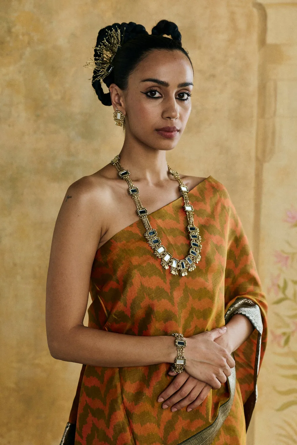 House of Tuhina Collector's Edit Look 9 Set Gioielli 3 Pezzi Festa