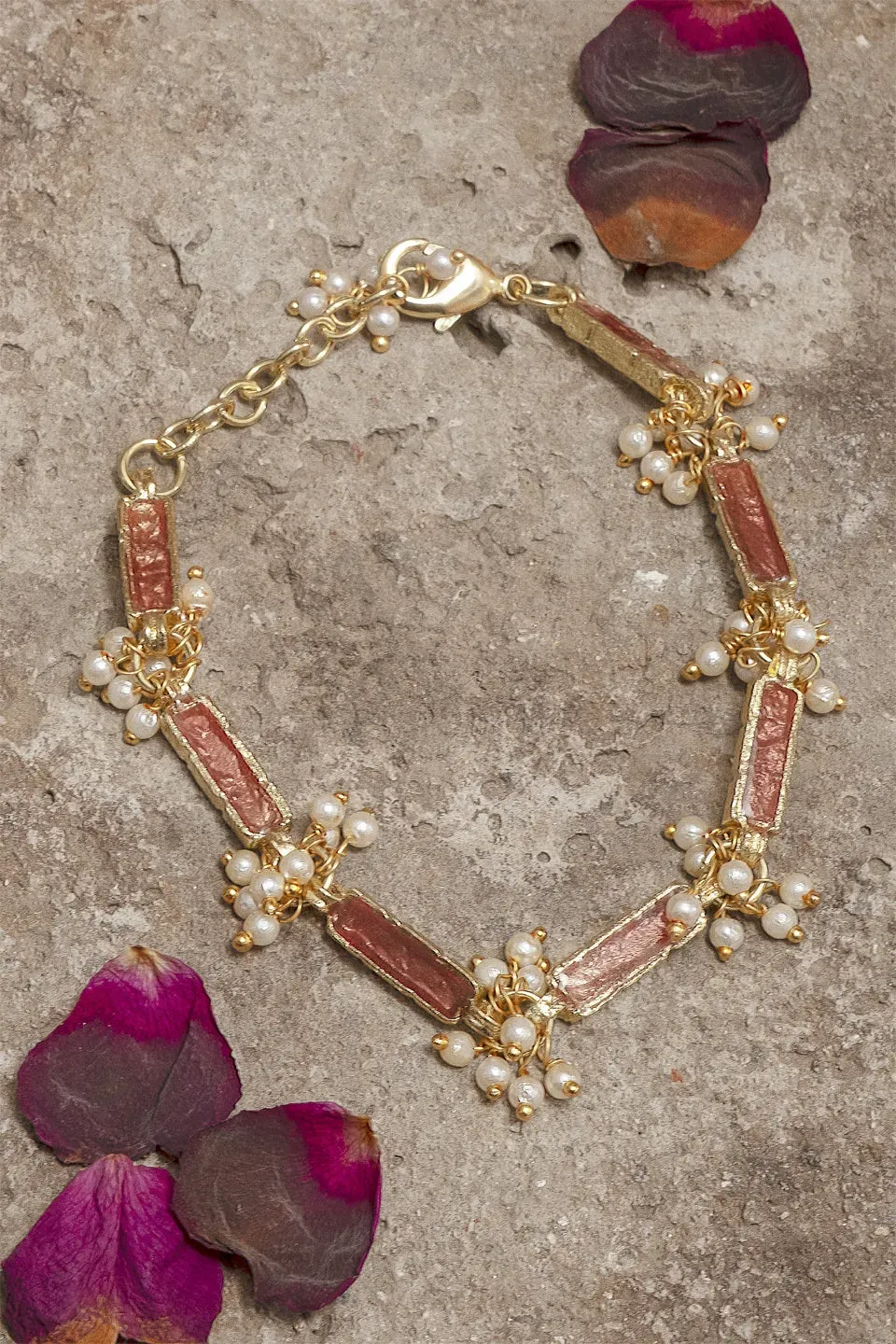 House of Tuhina Enamel Pearl bracciale smalto perla