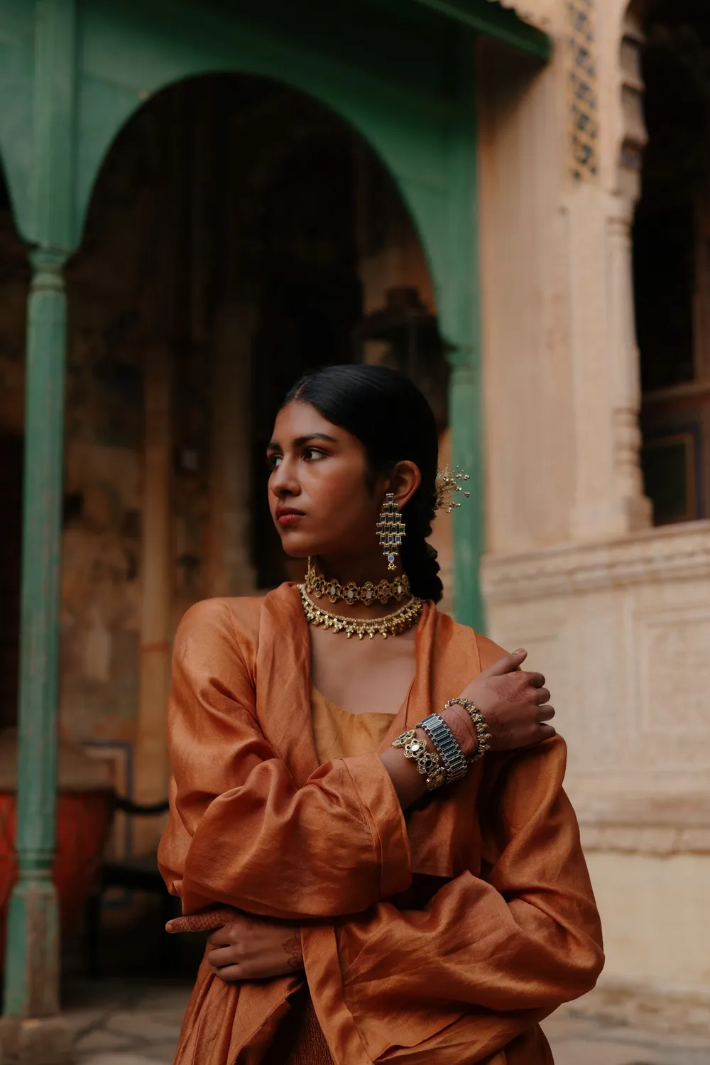 House of Tuhina Baisa Gold Ahilya bracciale nero