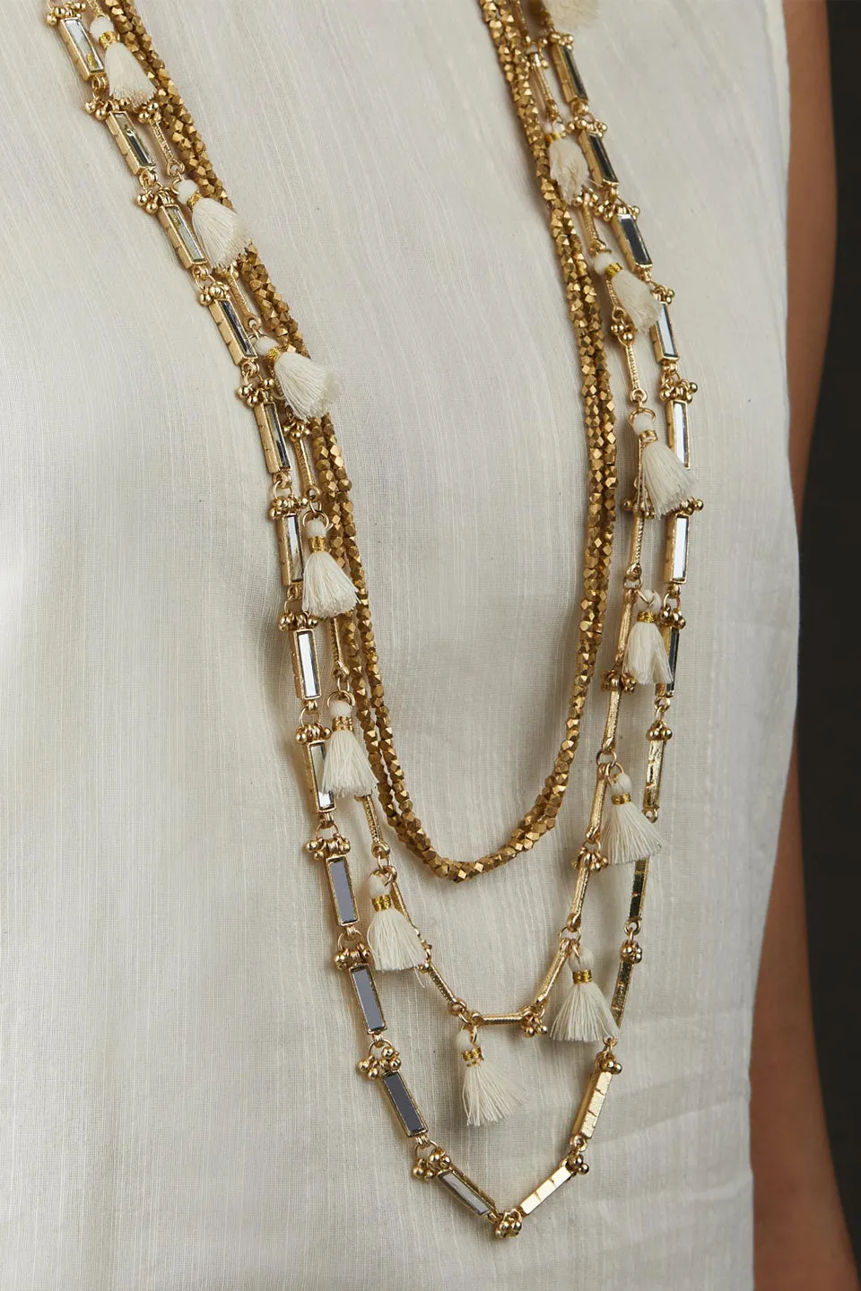 House of Tuhina Mirror Tassel Multistrato collana bianca
