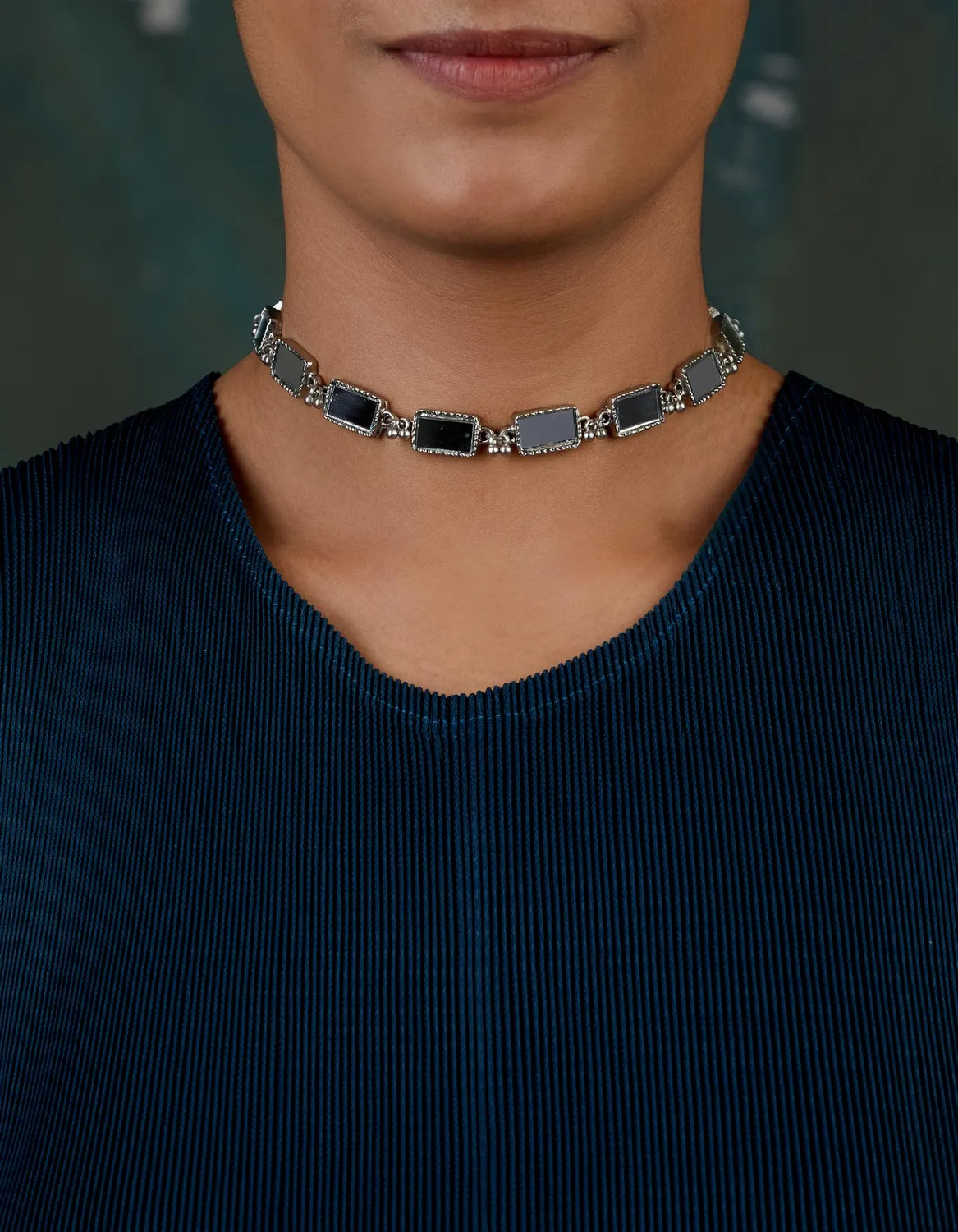 House of Tuhina Mirror Brick choker oro a specchio