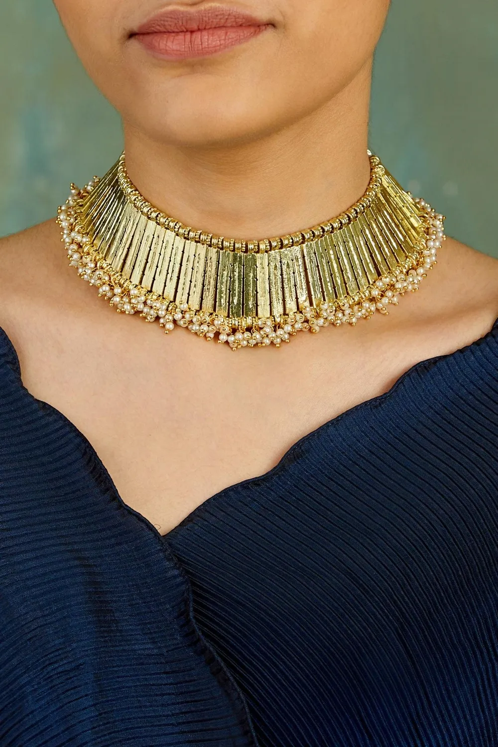 House of Tuhina Shahi Pearl Gold collana perle oro