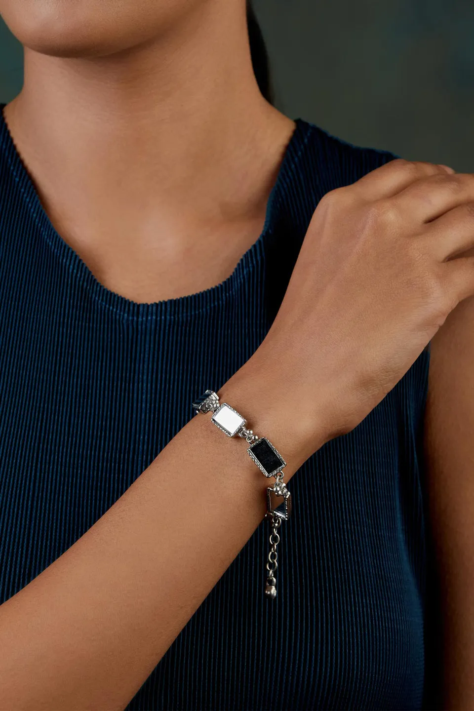 House of Tuhina Minar Mirror Brick bracciale oro