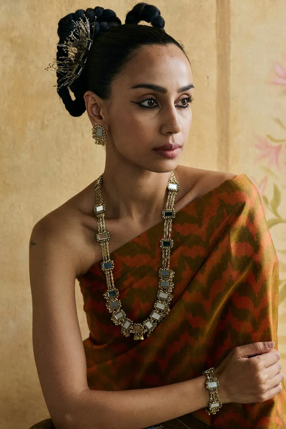 House of Tuhina Collector's Edit Look 9 Set Gioielli 3 Pezzi Festa
