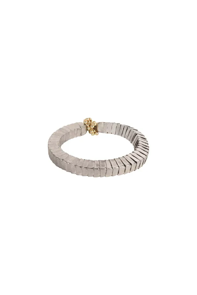 House of Tuhina Ananta Square Cardamon bracciale fatto a mano