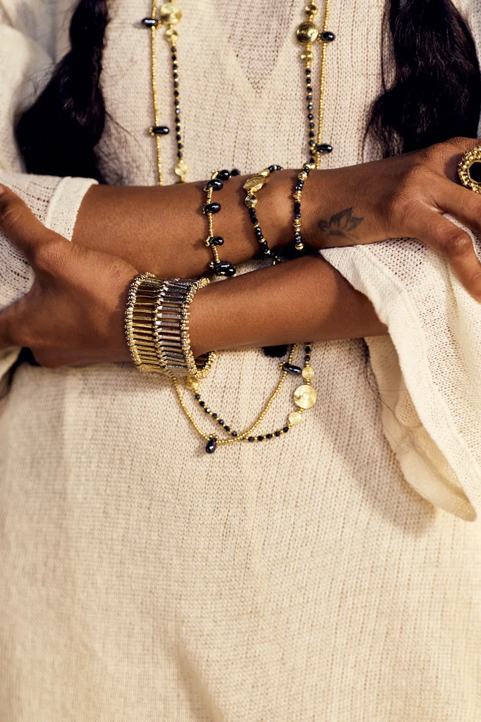 House of Tuhina Moon Gold Aarohi bracciale dorato