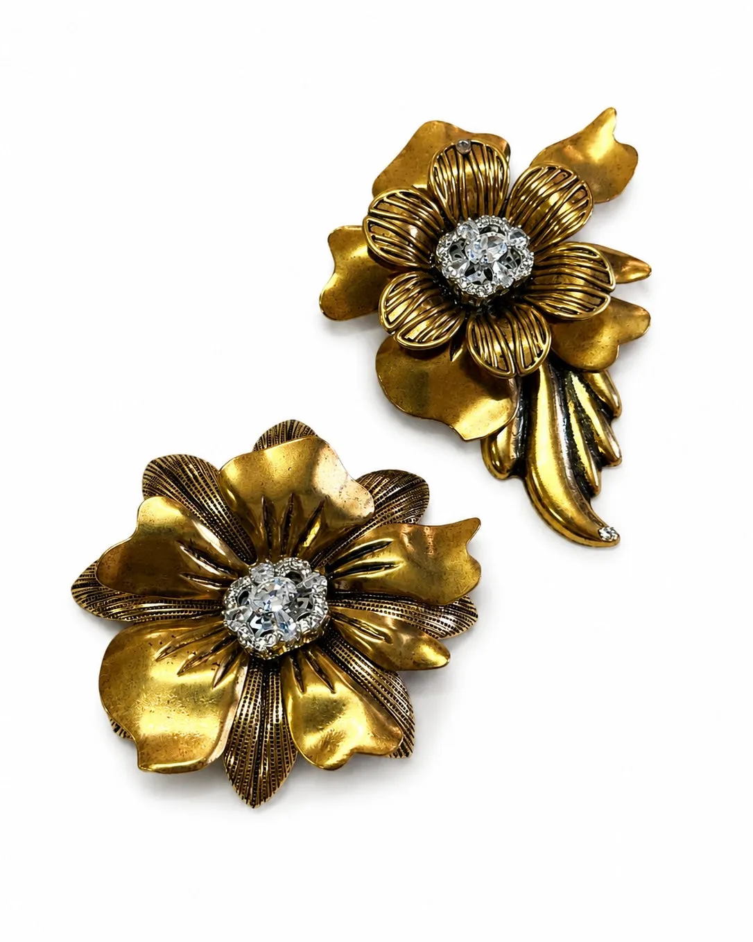 Rada Spilla Maxi Fiore con Centrale Cristallo e Foglia oro antico