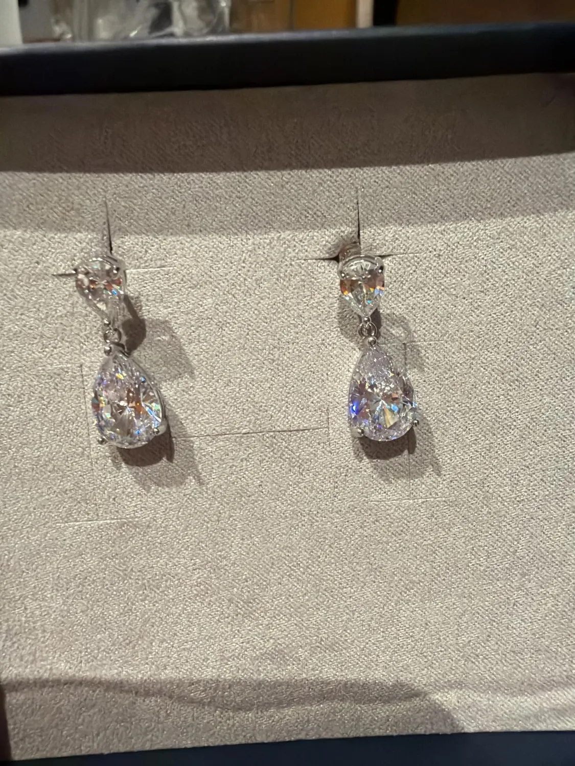 Diamond Treats orecchini pendenti argento zirconia blu