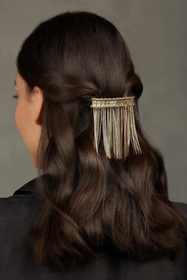 House of Tuhina Zia Fringes fermaglio capelli grigio argento