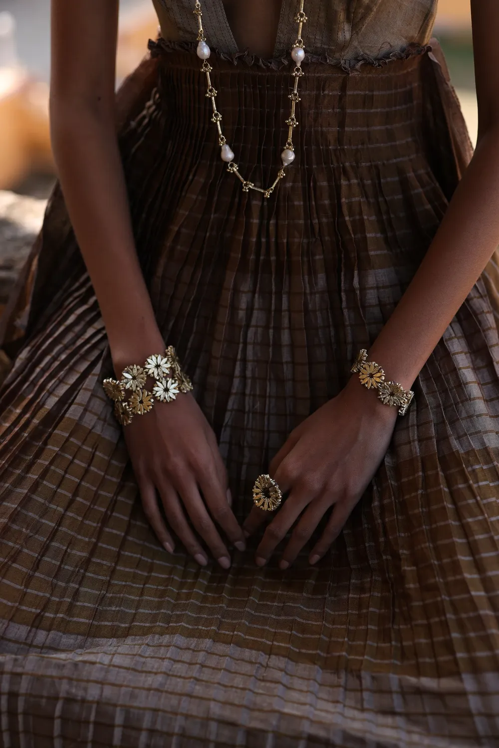 House of Tuhina Ijya Double bracciale Baisa Gold