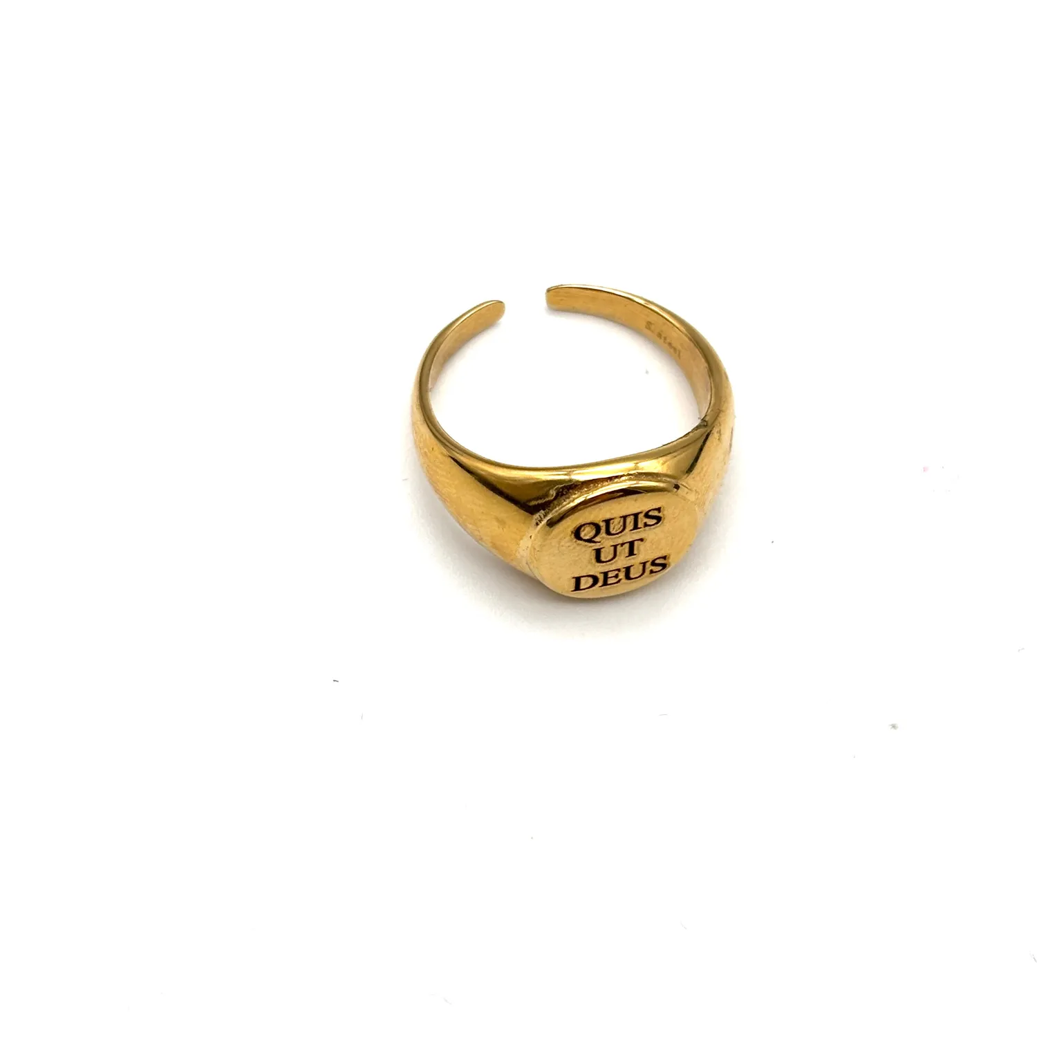 Ornamenta Quis Ut Deus anello chevalier acciaio dorato 15 mm