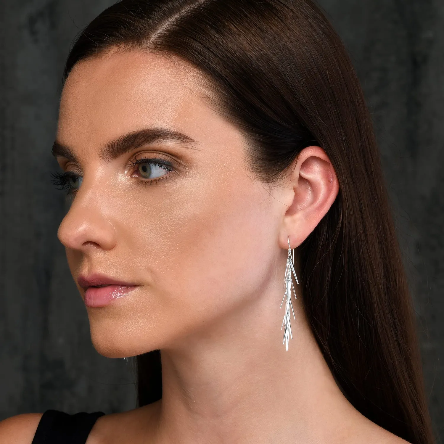 Diamond Treats orecchini pendenti ago di pino argento 925
